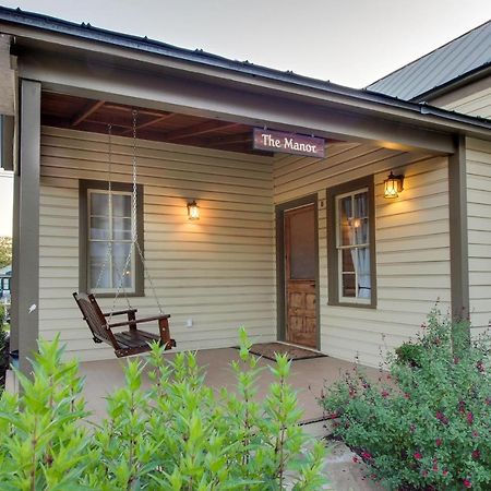 Wine Country Cottages On Main 프레드릭스버그 외부 사진