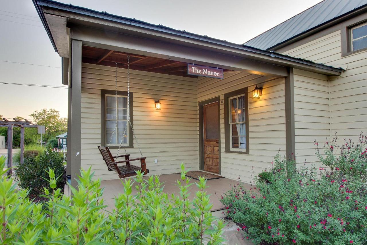 Wine Country Cottages On Main 프레드릭스버그 외부 사진